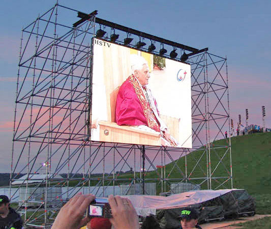 PH8 Outdoor Rental LED Screen